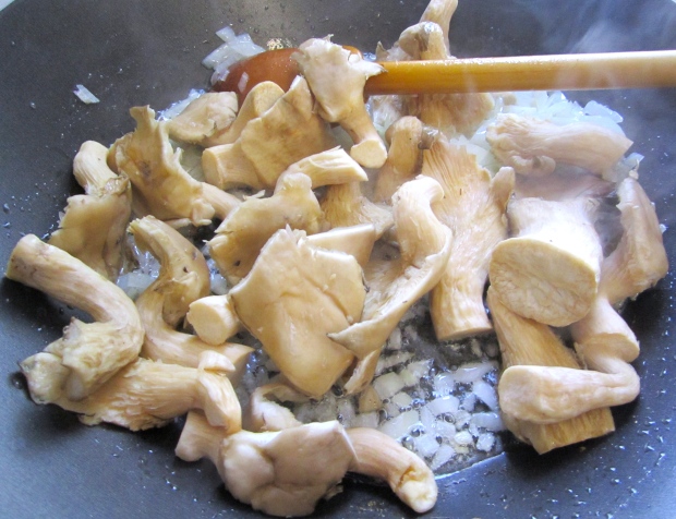 add mushrooms according to their cooking time